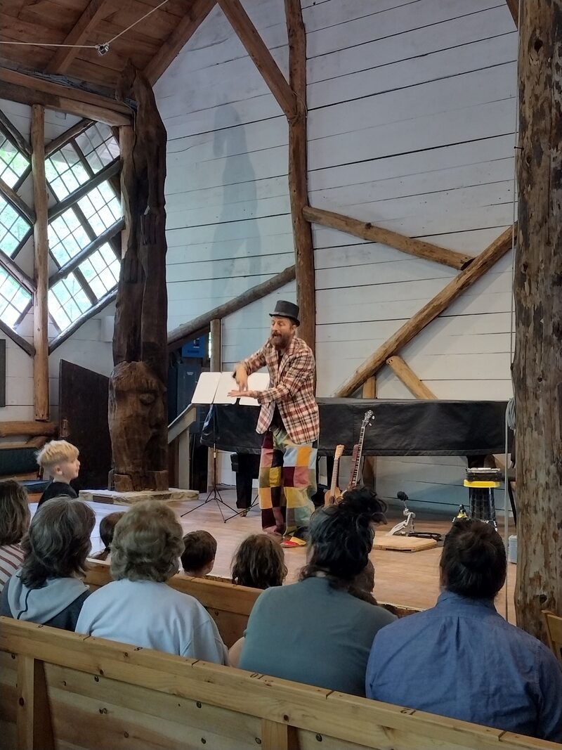 Jason telling stories to an intimate audience at Maverick